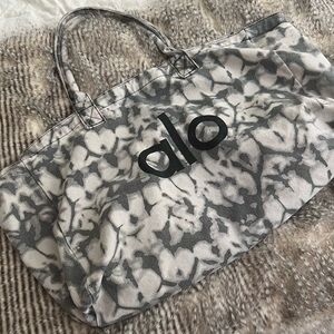 Alo Bag